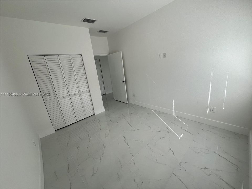 Recently Sold: $525,000 (3 beds, 2 baths, 1480 Square Feet)