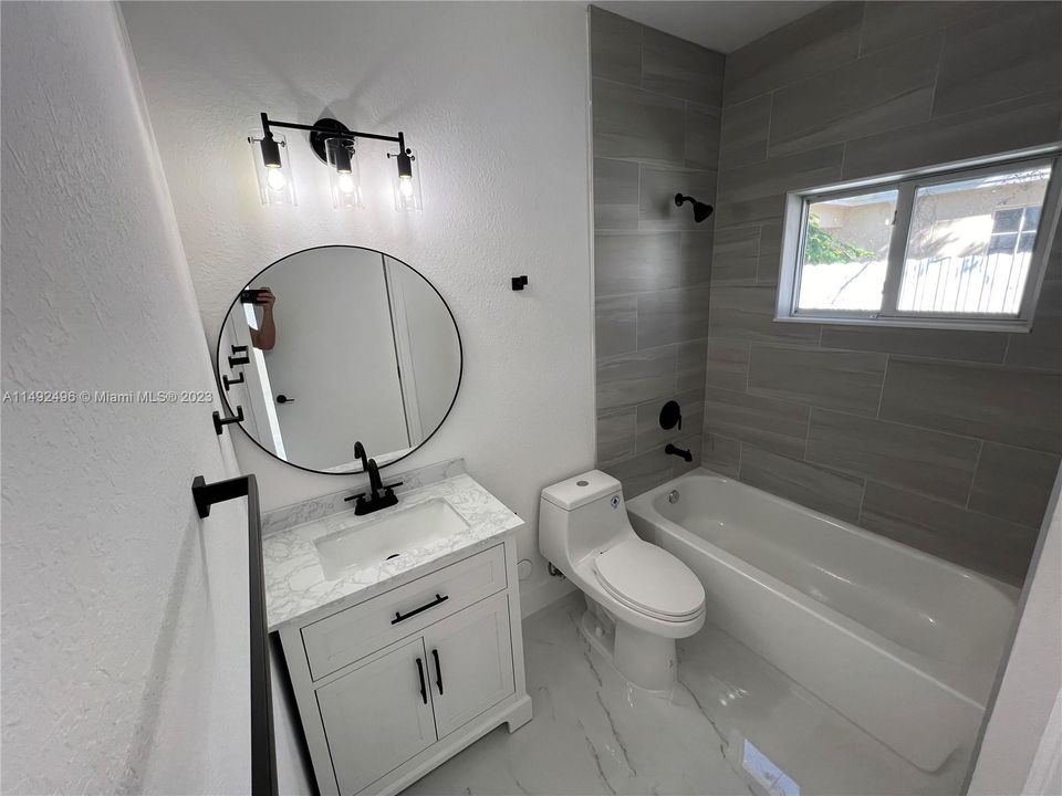 Recently Sold: $525,000 (3 beds, 2 baths, 1480 Square Feet)