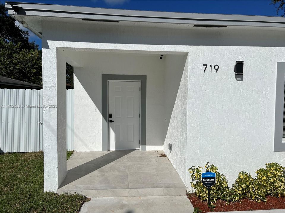 Recently Sold: $525,000 (3 beds, 2 baths, 1480 Square Feet)