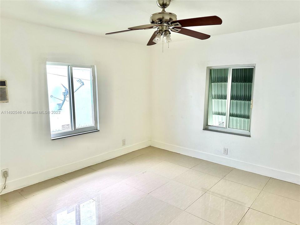 Recently Sold: $679,000 (4 beds, 3 baths, 2128 Square Feet)