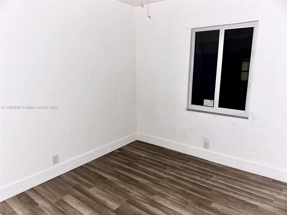 Recently Sold: $679,000 (4 beds, 3 baths, 2128 Square Feet)