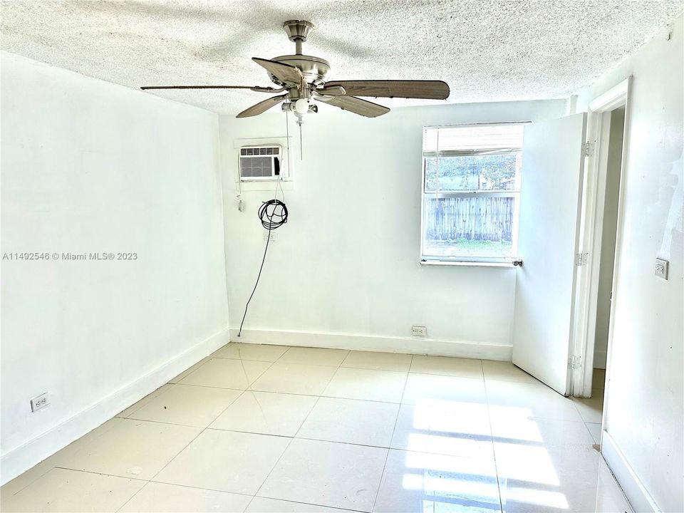 Recently Sold: $679,000 (4 beds, 3 baths, 2128 Square Feet)