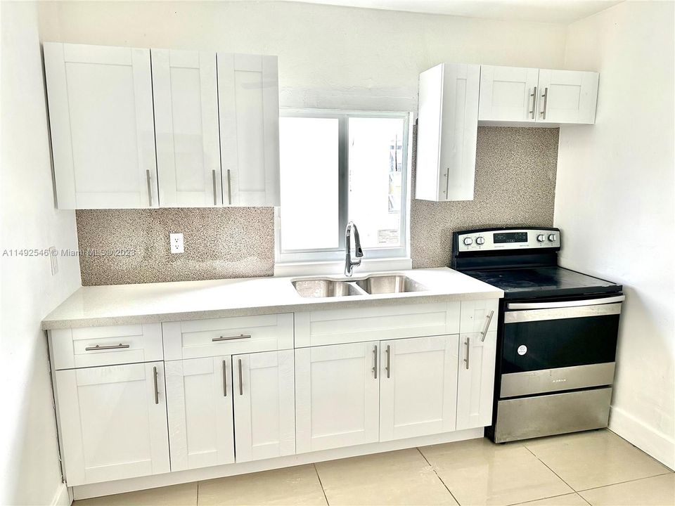 Recently Sold: $679,000 (4 beds, 3 baths, 2128 Square Feet)