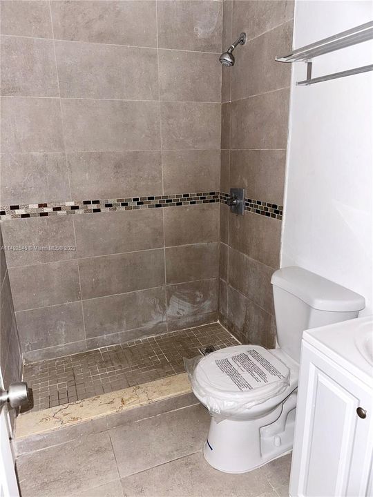 Recently Sold: $679,000 (4 beds, 3 baths, 2128 Square Feet)