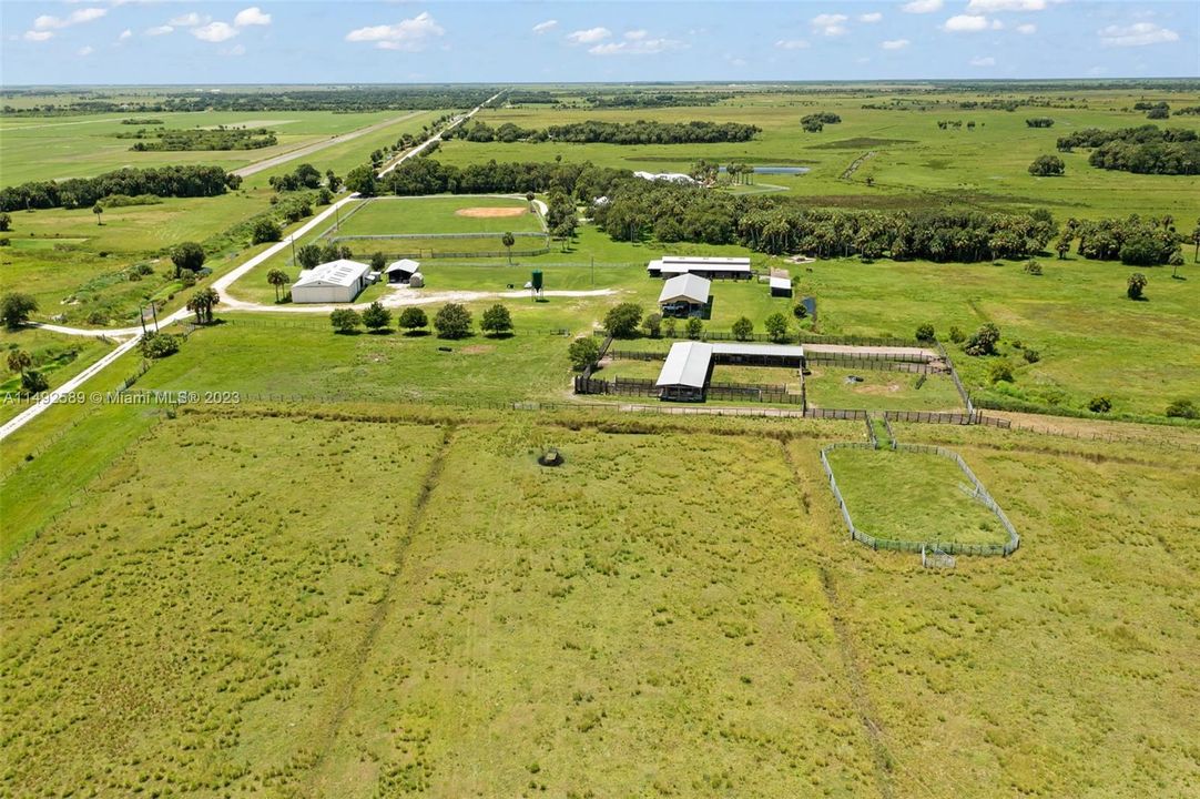 For Sale: $25,000,000 (2,368.00 acres)