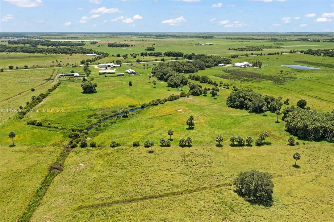 For Sale: $25,000,000 (2,368.00 acres)