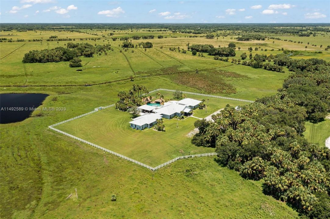 For Sale: $25,000,000 (2,368.00 acres)