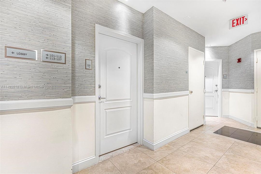 Recently Sold: $575,000 (1 beds, 1 baths, 959 Square Feet)