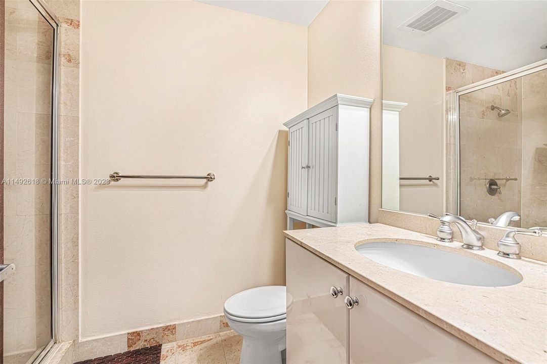 Recently Sold: $575,000 (1 beds, 1 baths, 959 Square Feet)