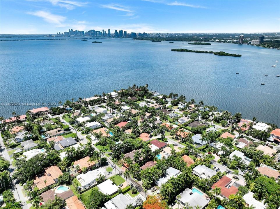 Recently Sold: $1,200,000 (3 beds, 3 baths, 2146 Square Feet)