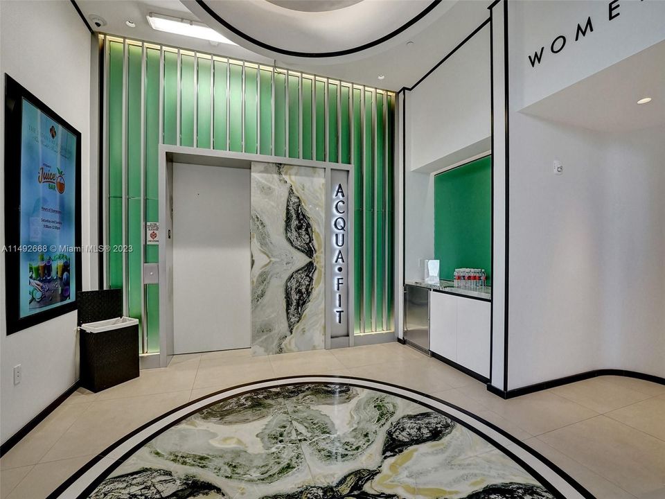 最近租的: $49,900 (4 贝兹, 5 浴室, 3484 平方英尺)