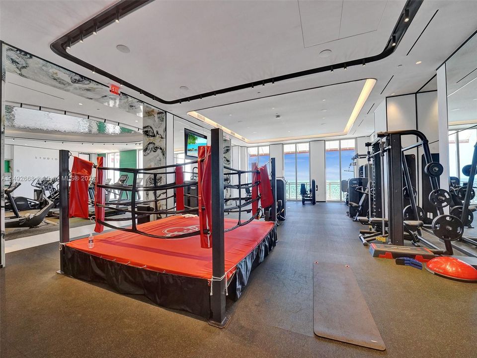 最近租的: $49,900 (4 贝兹, 5 浴室, 3484 平方英尺)