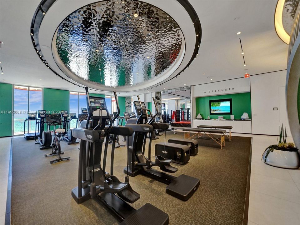 最近租的: $49,900 (4 贝兹, 5 浴室, 3484 平方英尺)