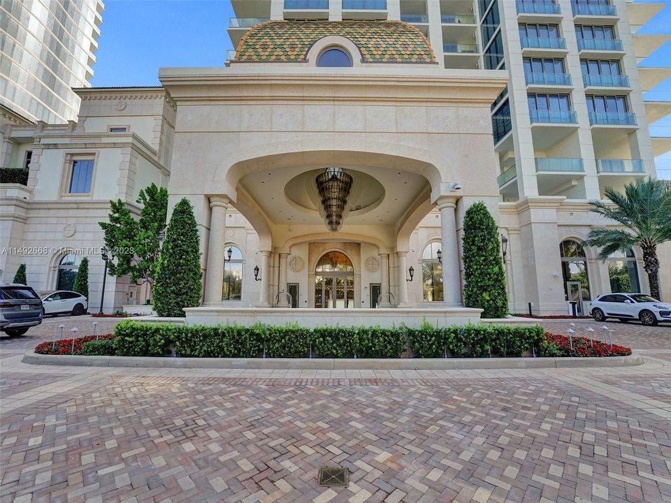 最近租的: $49,900 (4 贝兹, 5 浴室, 3484 平方英尺)