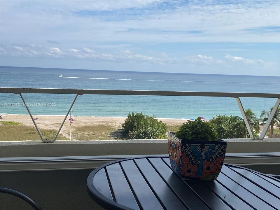 Recently Sold: $299,900 (2 beds, 2 baths, 1002 Square Feet)