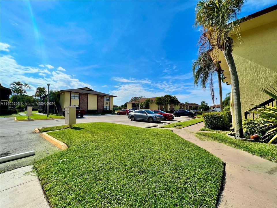 Recently Rented: $2,100 (2 beds, 2 baths, 760 Square Feet)