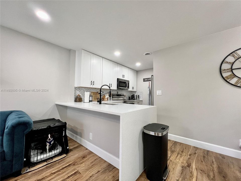 Recently Rented: $2,100 (2 beds, 2 baths, 760 Square Feet)