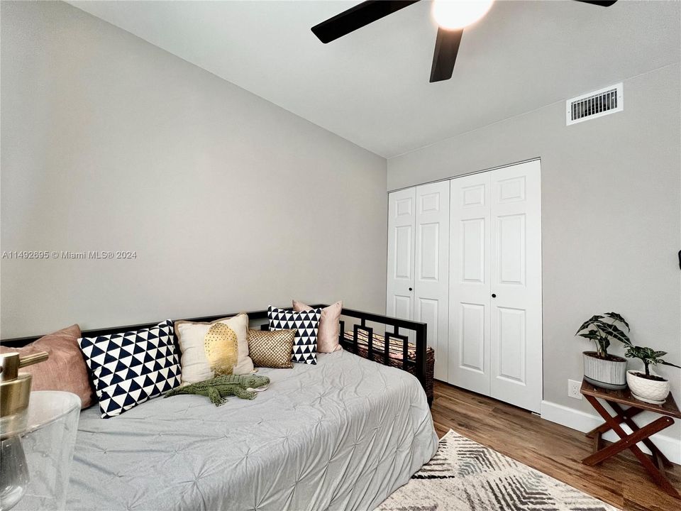 Recently Rented: $2,100 (2 beds, 2 baths, 760 Square Feet)