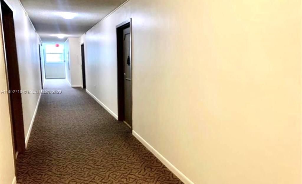 Недавно продано: $229,800 (2 спален, 2 ванн, 1096 Квадратных фут)