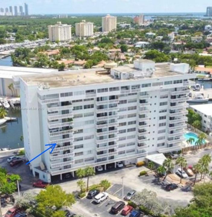 Недавно продано: $229,800 (2 спален, 2 ванн, 1096 Квадратных фут)