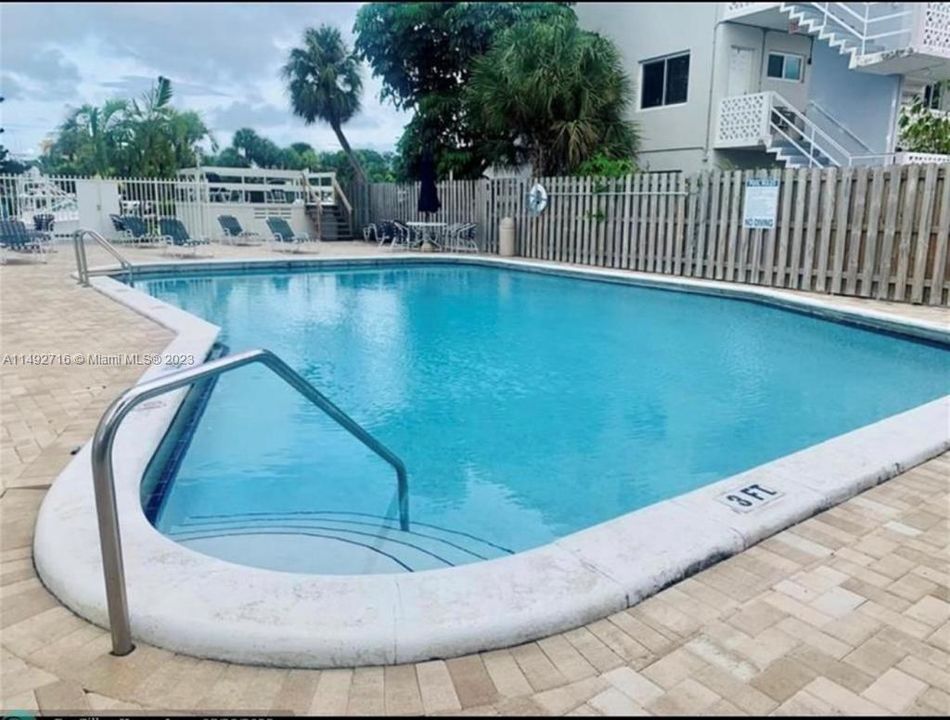 Недавно продано: $229,800 (2 спален, 2 ванн, 1096 Квадратных фут)