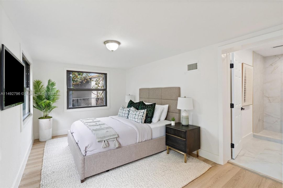 Recently Sold: $429,000 (3 beds, 2 baths, 1368 Square Feet)