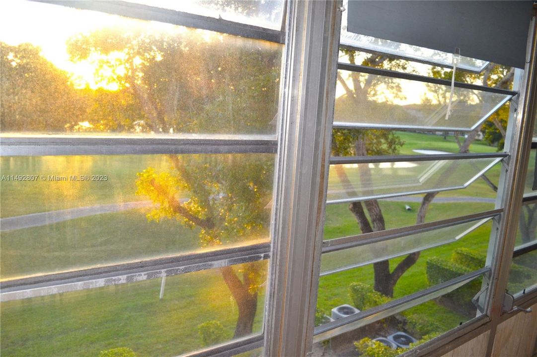 最近租的: $1,600 (1 贝兹, 1 浴室, 685 平方英尺)