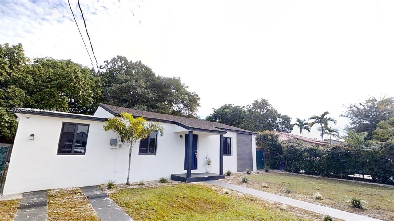 Recently Sold: $749,000 (5 beds, 3 baths, 1941 Square Feet)