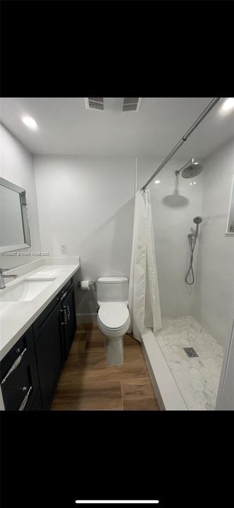 Recently Sold: $899,000 (2 beds, 2 baths, 1145 Square Feet)