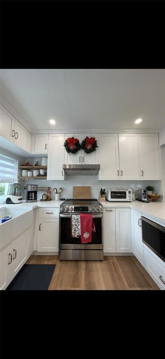 Recently Sold: $899,000 (2 beds, 2 baths, 1145 Square Feet)