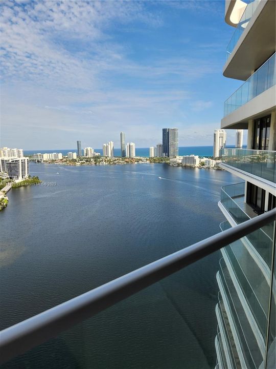 Recently Sold: $699,000 (2 beds, 2 baths, 1690 Square Feet)