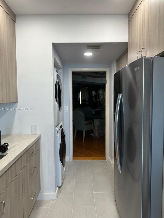 Recently Sold: $699,000 (2 beds, 2 baths, 1690 Square Feet)