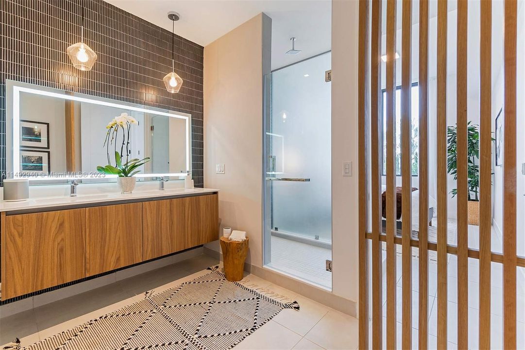 Vendido Recientemente: $760,000 (1 camas, 1 baños, 751 Pies cuadrados)