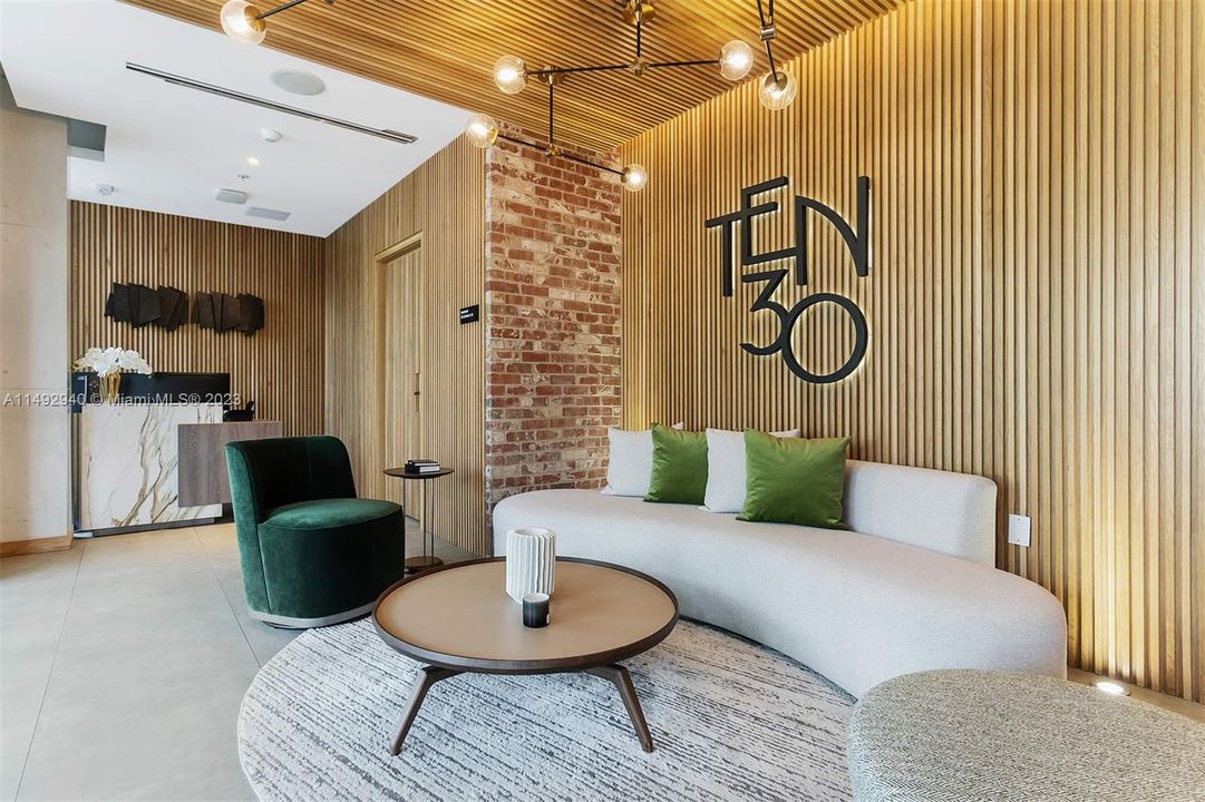 Vendido Recientemente: $760,000 (1 camas, 1 baños, 751 Pies cuadrados)