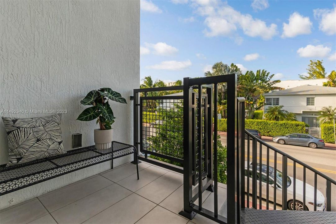 Vendido Recientemente: $760,000 (1 camas, 1 baños, 751 Pies cuadrados)