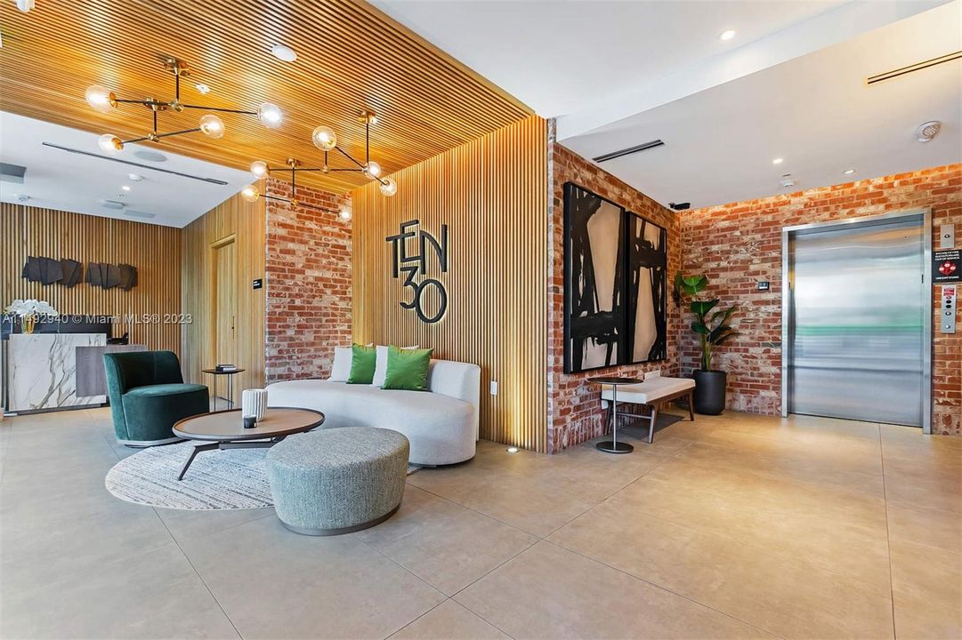 Vendido Recientemente: $760,000 (1 camas, 1 baños, 751 Pies cuadrados)