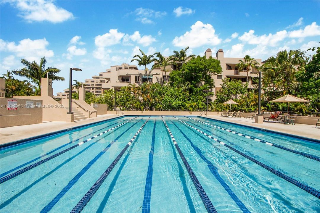 Vendido Recientemente: $1,280,000 (3 camas, 2 baños, 1715 Pies cuadrados)