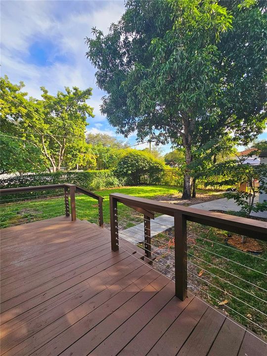 Recently Sold: $698,000 (3 beds, 1 baths, 1102 Square Feet)