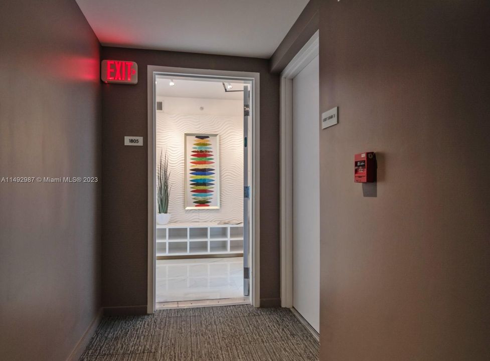 Recently Sold: $1,289,000 (3 beds, 2 baths, 1705 Square Feet)