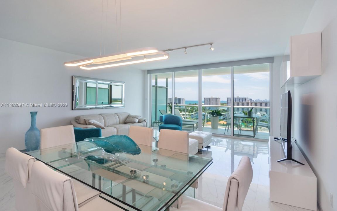 Recently Sold: $1,289,000 (3 beds, 2 baths, 1705 Square Feet)