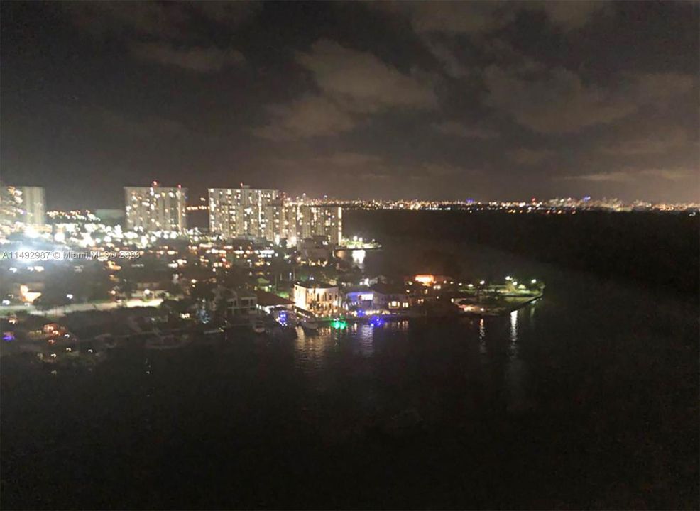 Recently Sold: $1,289,000 (3 beds, 2 baths, 1705 Square Feet)