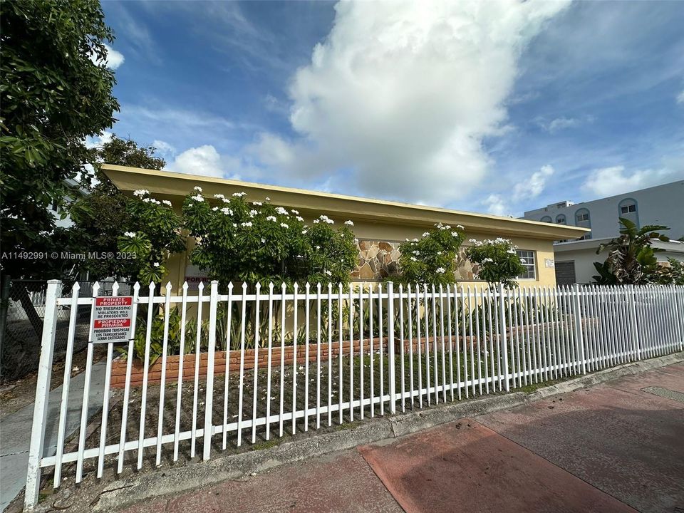 Recently Sold: $1,175,000 (0 beds, 0 baths, 5650 Square Feet)