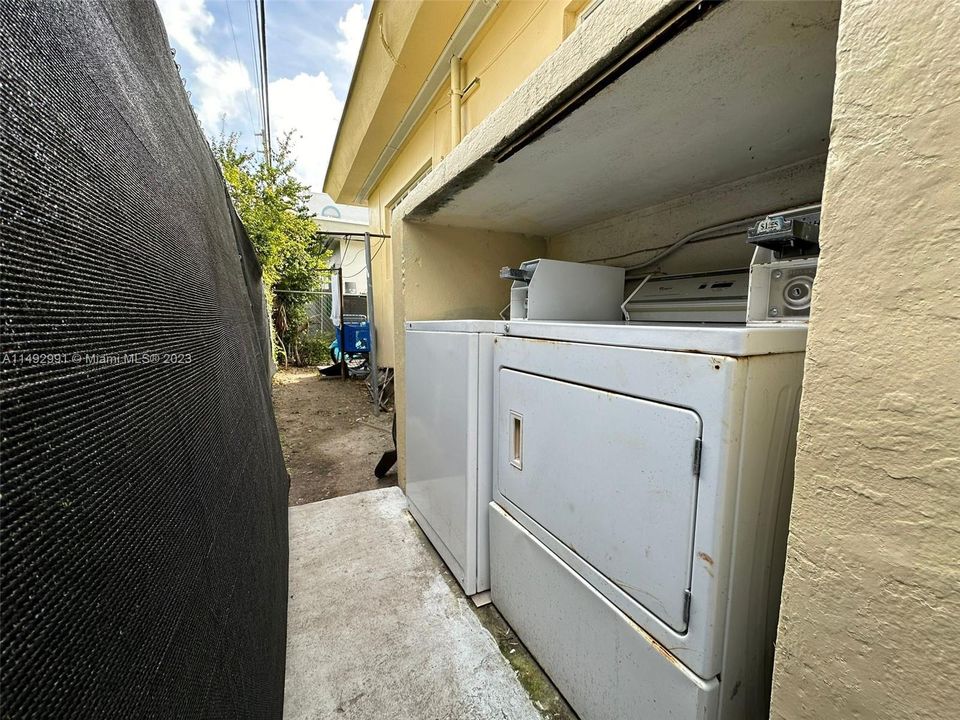 Recently Sold: $1,175,000 (0 beds, 0 baths, 5650 Square Feet)