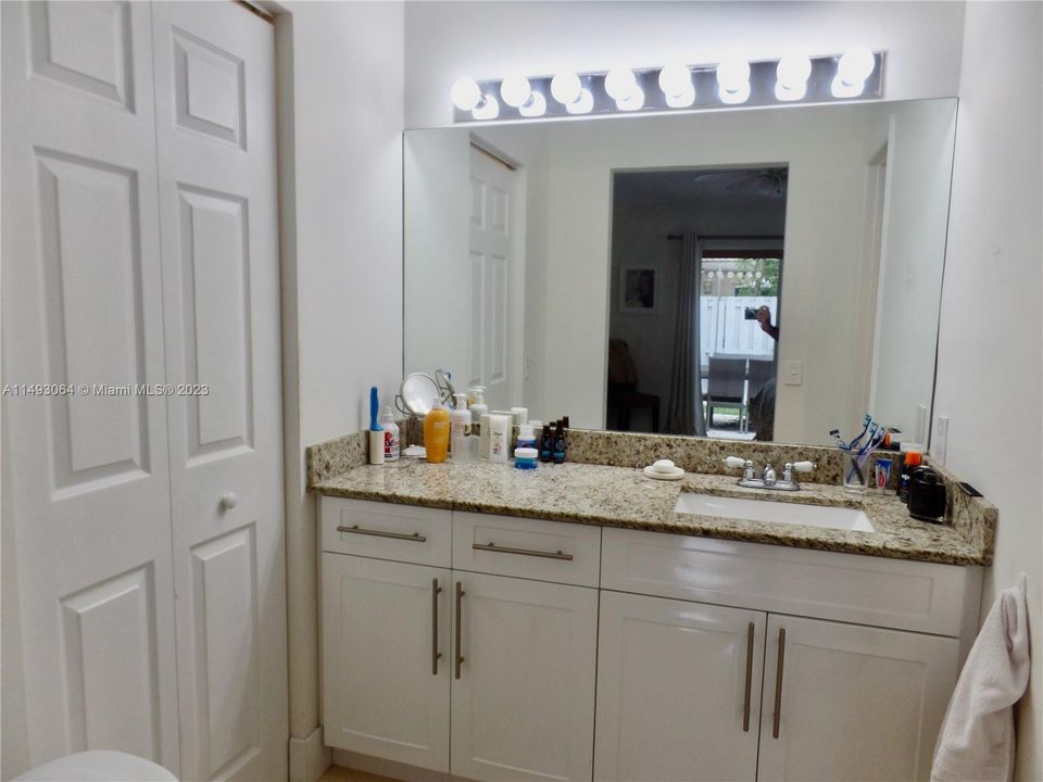 Recently Sold: $615,000 (3 beds, 2 baths, 1353 Square Feet)