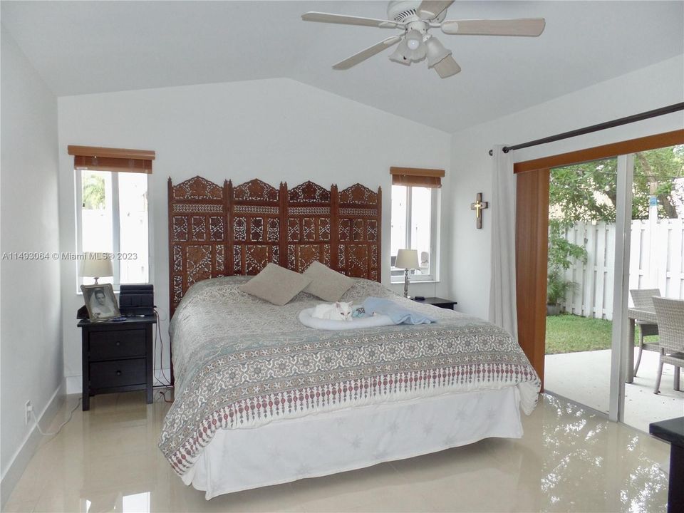 Recently Sold: $615,000 (3 beds, 2 baths, 1353 Square Feet)