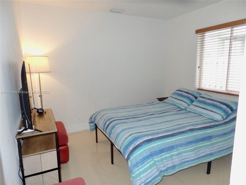 Recently Sold: $615,000 (3 beds, 2 baths, 1353 Square Feet)