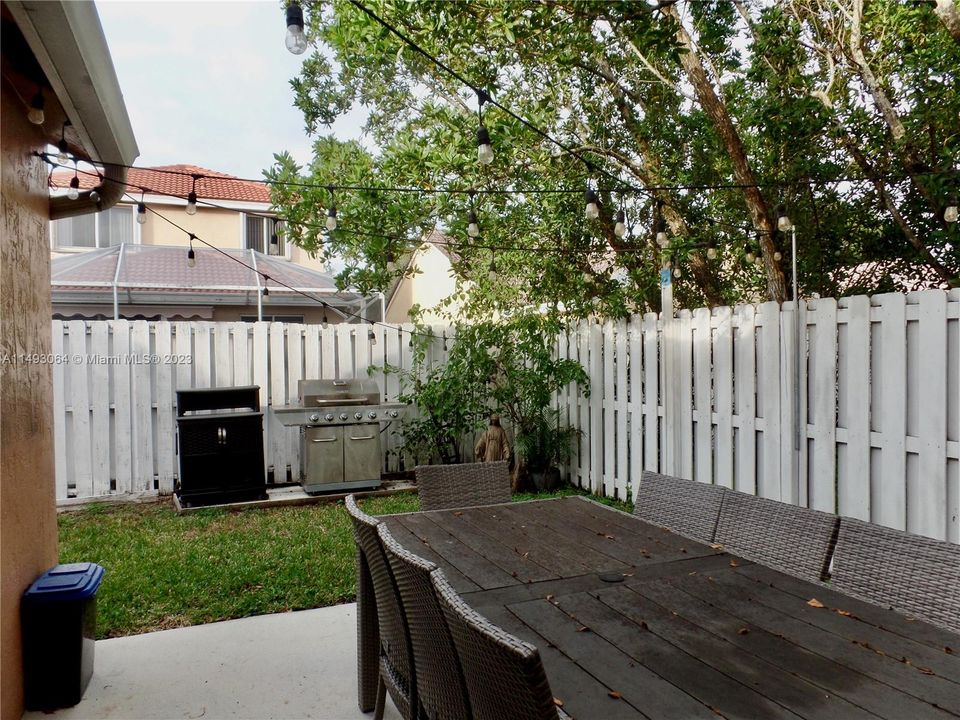 Recently Sold: $615,000 (3 beds, 2 baths, 1353 Square Feet)