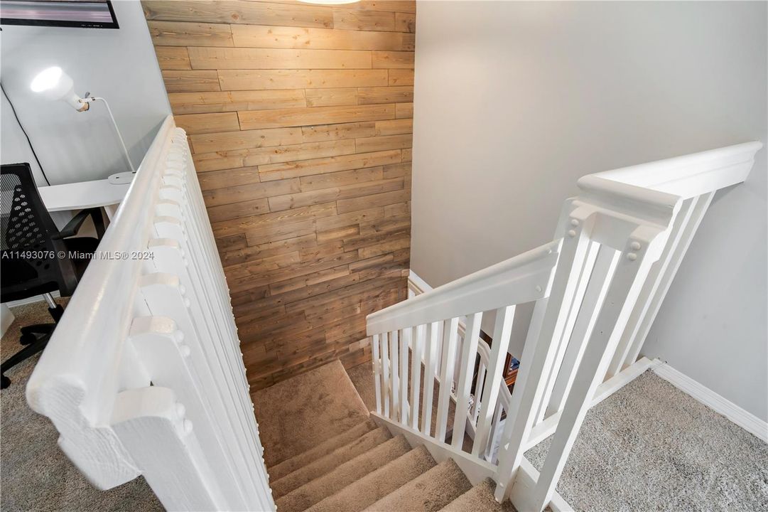 Recently Sold: $360,000 (3 beds, 2 baths, 1846 Square Feet)