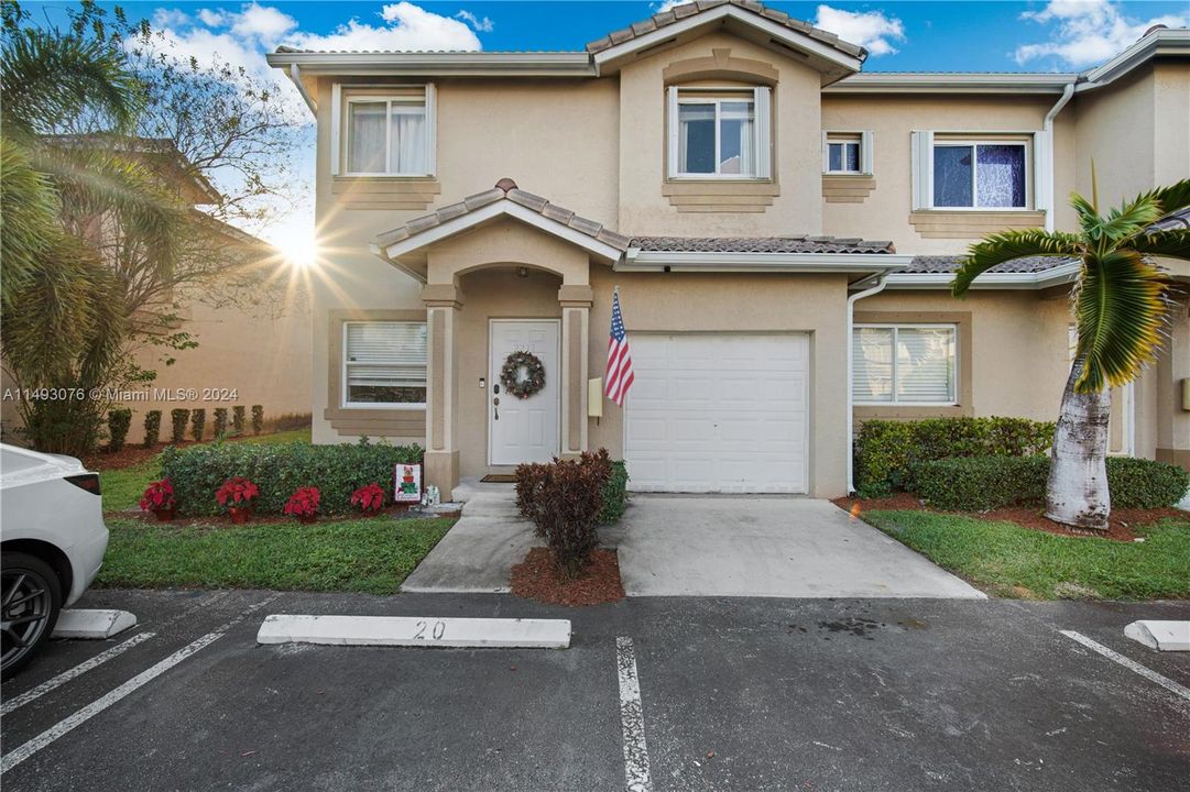 Recently Sold: $360,000 (3 beds, 2 baths, 1846 Square Feet)