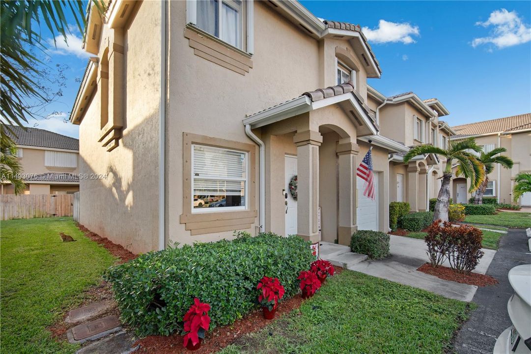 Recently Sold: $360,000 (3 beds, 2 baths, 1846 Square Feet)